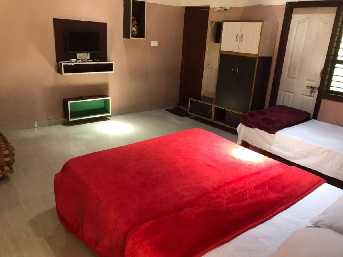 Silver Shadow Homestay Chikmagalūr Eksteriør billede