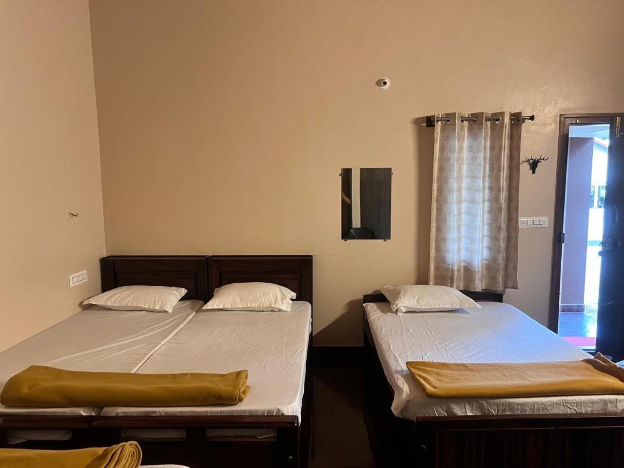 Silver Shadow Homestay Chikmagalūr Eksteriør billede